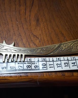 Raro tagliacarte antico in ottone