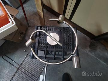 Lampadario a spirale in acciaio