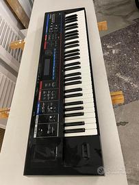 ROLAND JUNO-Di sintetizzatore