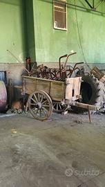 carro in legno con attrezzi