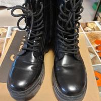 scarponcini stringati