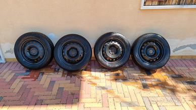 Gomme invernali Nokian 205/60 r16