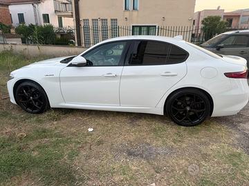 Alfa Giulia Veloce Q4