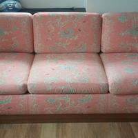 Divano 3 posti con contenitore letto a una piazza