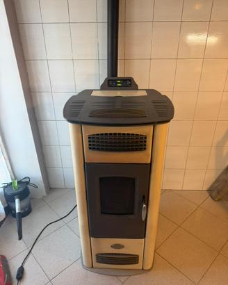 Stufa pellet Anselmo Cola Athena 11kw