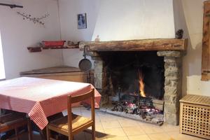 Casa in sasso - parz.ristrutturata