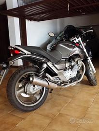 Moto Guzzi Breva 750