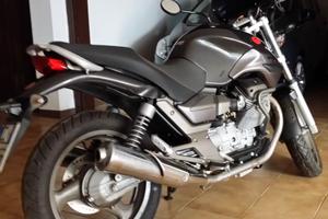 Moto Guzzi Breva 750