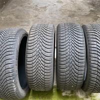 4 pneumatici invernali Falken 215 / 50 R18 92V