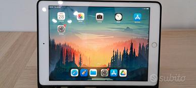 IPad 6th + Apple Pencil + Cover