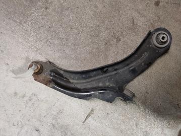 Bracc oscill ant. dx RENAULT CLIO 898cc benz 2017
