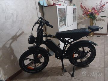 bicicletta elettrica marca TSTR00S