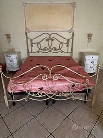 Struttura letto + due comodini