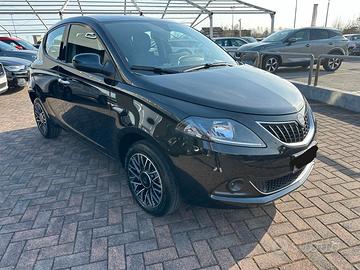 Lancia Ypsilon 1.0 FireFly 5 porte S&S Hybrid Plat