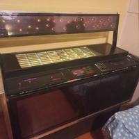 Jukebox SEEBURG REGENCY mod. FC1, con dischi