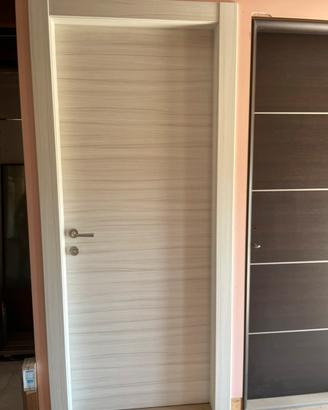 Porta in laminatino