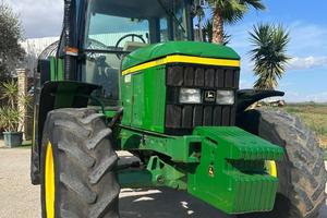 TRATTORE JOHN DEERE 6110 TURBO 90 CV.
