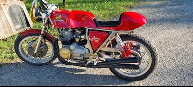 Honda CB 400 F preparata da pista per competizioni