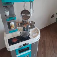 cucina di Tefal con carezzi