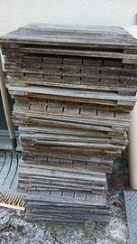 Piastrelle in legno per esterno