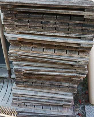 Piastrelle in legno per esterno