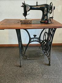 Antica Machina da cucire 