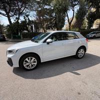 AUDI Q2 35 TFSI S LINE S-TRONIC
