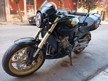 Honda hornet 600 