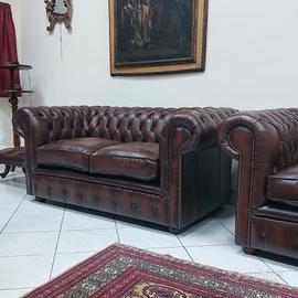 Divano..poltrone...puff chesterfield... chester 