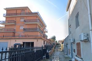 Morena trilocale con balcone e posto auto