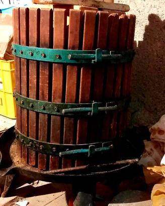 Torchio / Torchietto / Pressa  / Uva Vino Completo