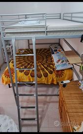 Letto matrimoniale IKEA a soppalco