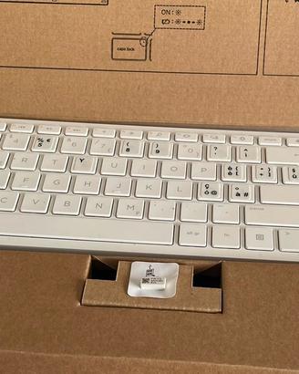 Tastiera pc + mouse bluetooth