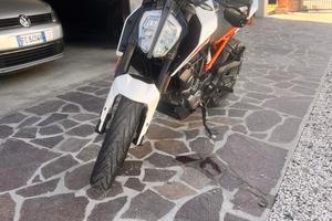 Duke 125