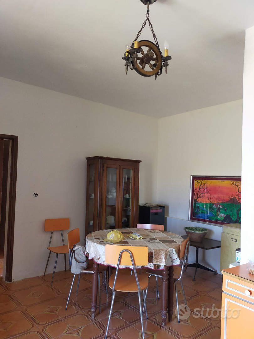 Tre vani con 7000mt di terreno - Vista 5