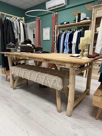 Tavolo in legno con panca