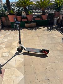 Monopattino Elettrico Aprilia ESRZ
