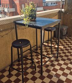 Tavolo bar + 2 sgabelli metallici - IKEA