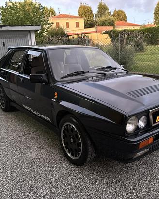 Lancia delta integrale 16