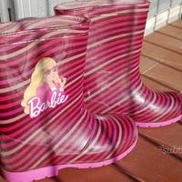 Stivali di gomma per bambina e giacche a vento