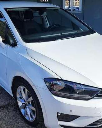 VOLKSWAGEN GOLF SPORTSVAN  – L'Auto Famili