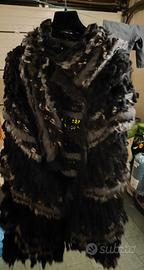 Originale Cappotto misto lana, con inserti pel sin