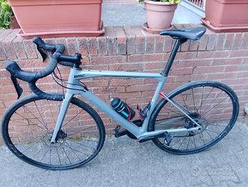 bici da corsa BMC carbonio