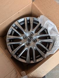 Cerchi in lega originali Mazda 16"