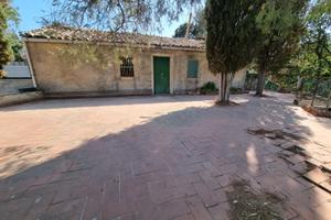 Casetta di campagna e terreno - Vizzini