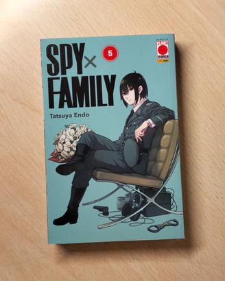 manga SpyxFamily di Tatsuna Endo 5