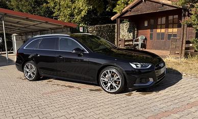 Audi A4 S-Line pari al nuovo e Garanzia Audi