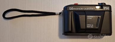 Macchina fotografica 135 mm a rullino