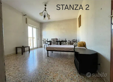 Stanza Camera singola o doppia Napoli