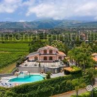 Villa di lusso con piscina a Zafferana Etnea